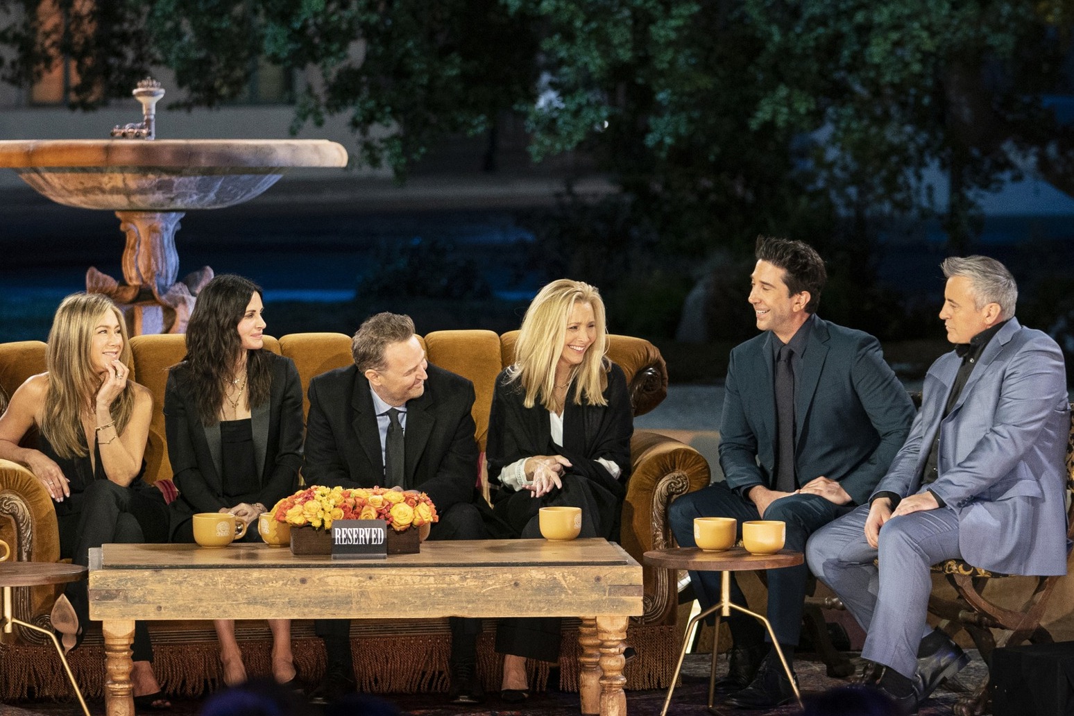 Lisa Kudrow hailed by Friends co-stars on her 60th birthday 